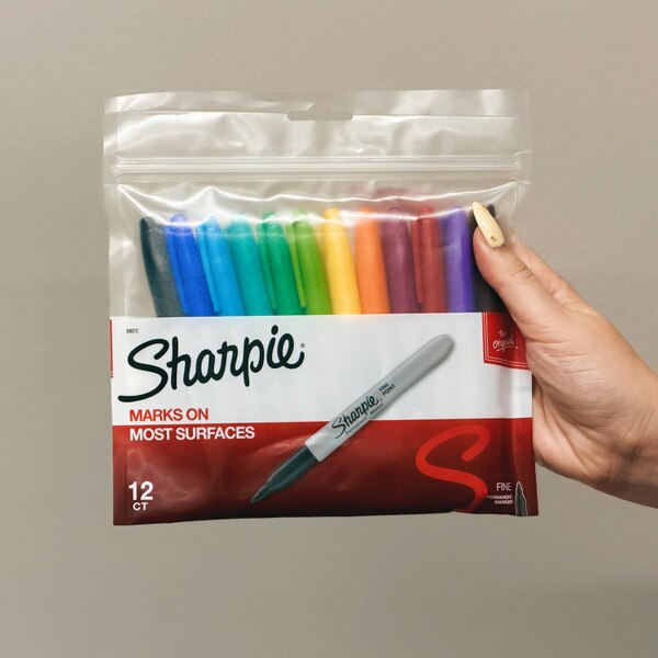 Sharpie Fine Tip 12pc Set front